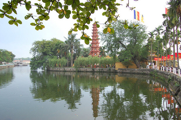 Hình ảnh chùa Chấn Quốc Hà Nội đẹp