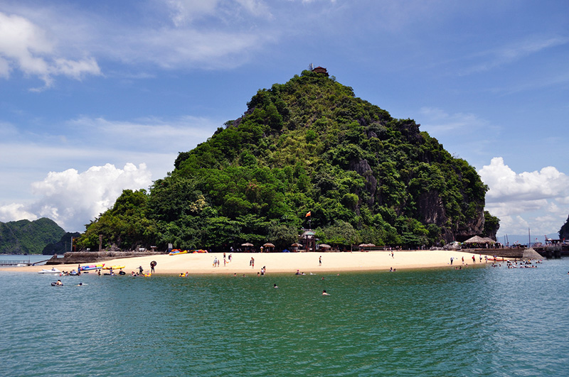Đảo Titop ở Hạ Long