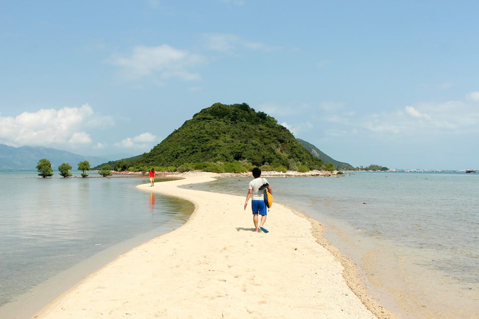 Vẻ đẹp của Đảo Diệp Sơn Nha Trang