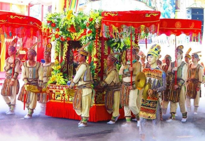 Lễ giỗ quốc tổ Hùng Vương tại suối Tiên