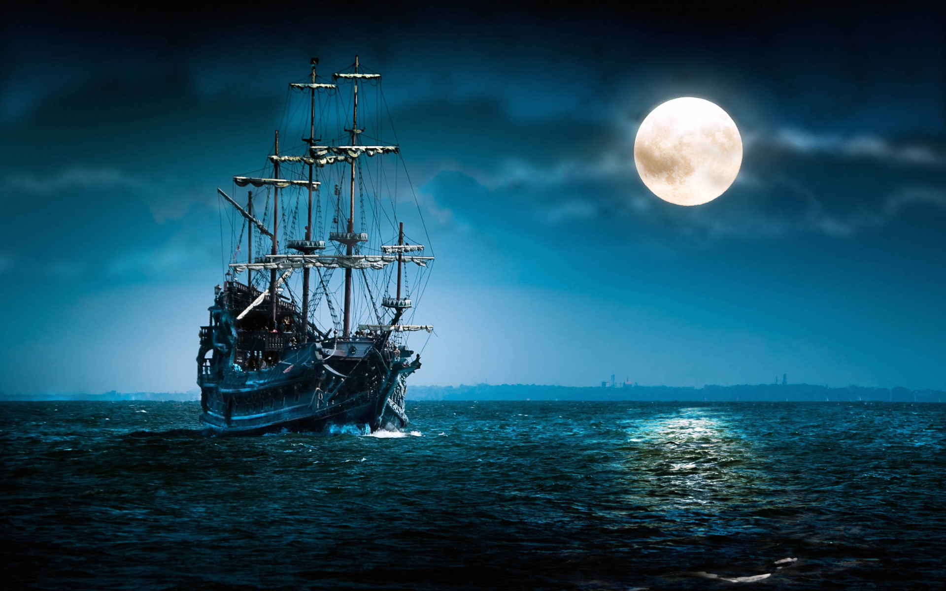 Hình ảnh thuyền và biển về đêm cực đẹp