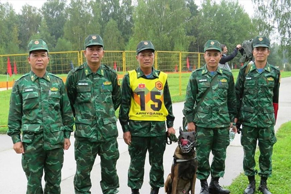 Hình ảnh các chiến sĩ bộ đội Việt Nam