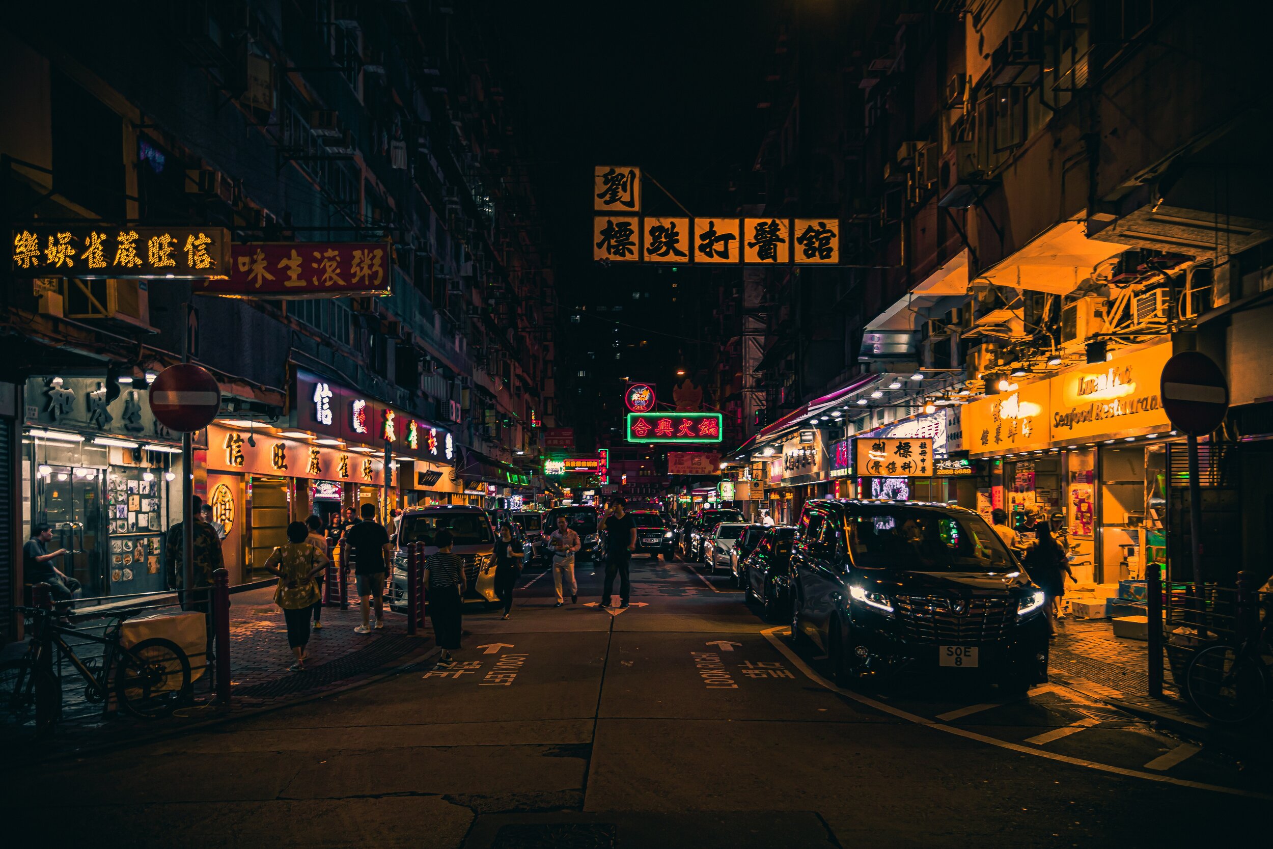 Ảnh đường phố Hồng Kông về đêm đẹp, bình dị nhất
