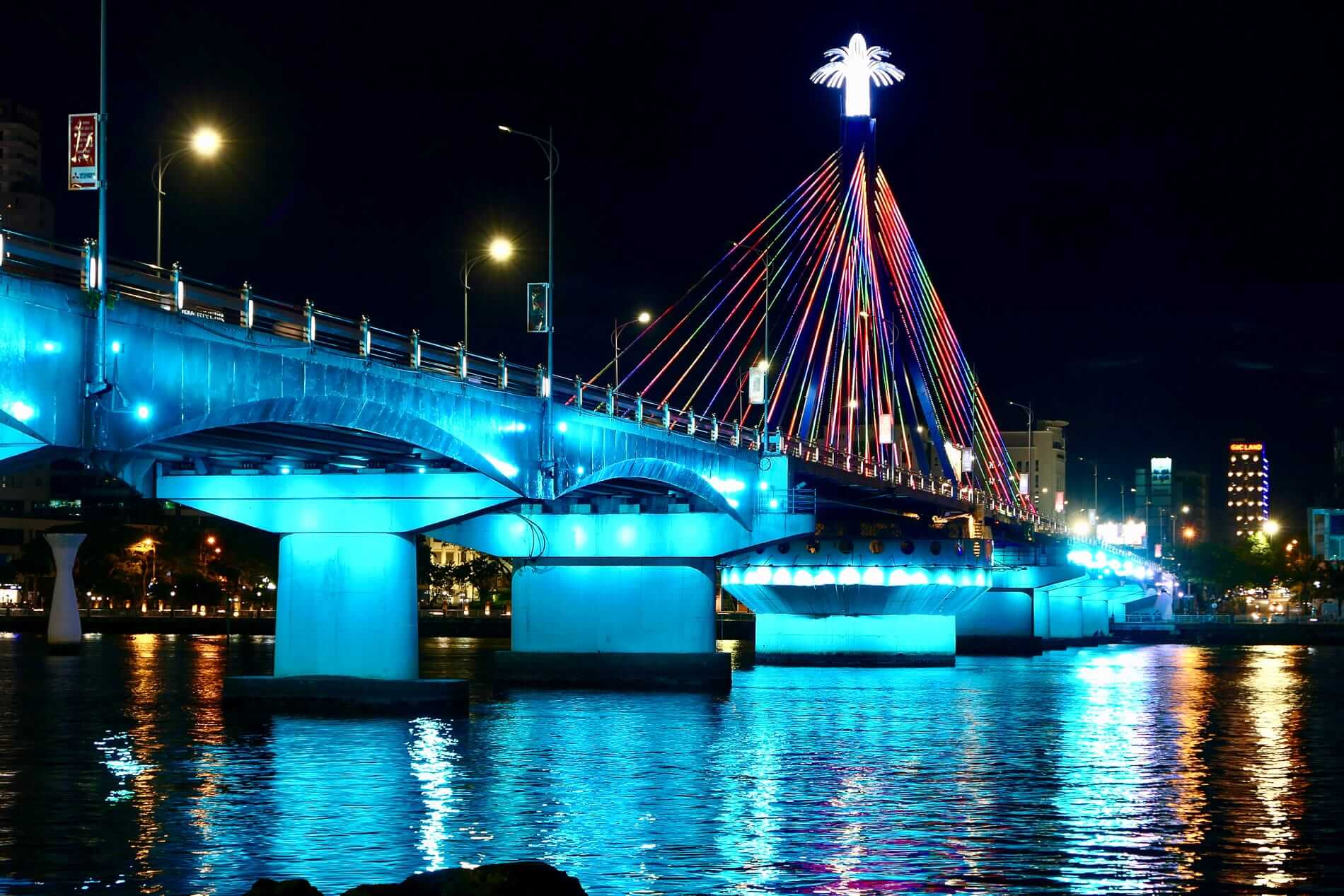 Ảnh chân cầu sông Hàn Đà Nẵng