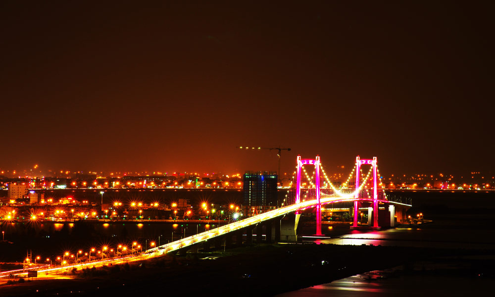 Hình ảnh cầu võng Thuận Phước bắc ngang sông Hàn ở Đà Nẵng