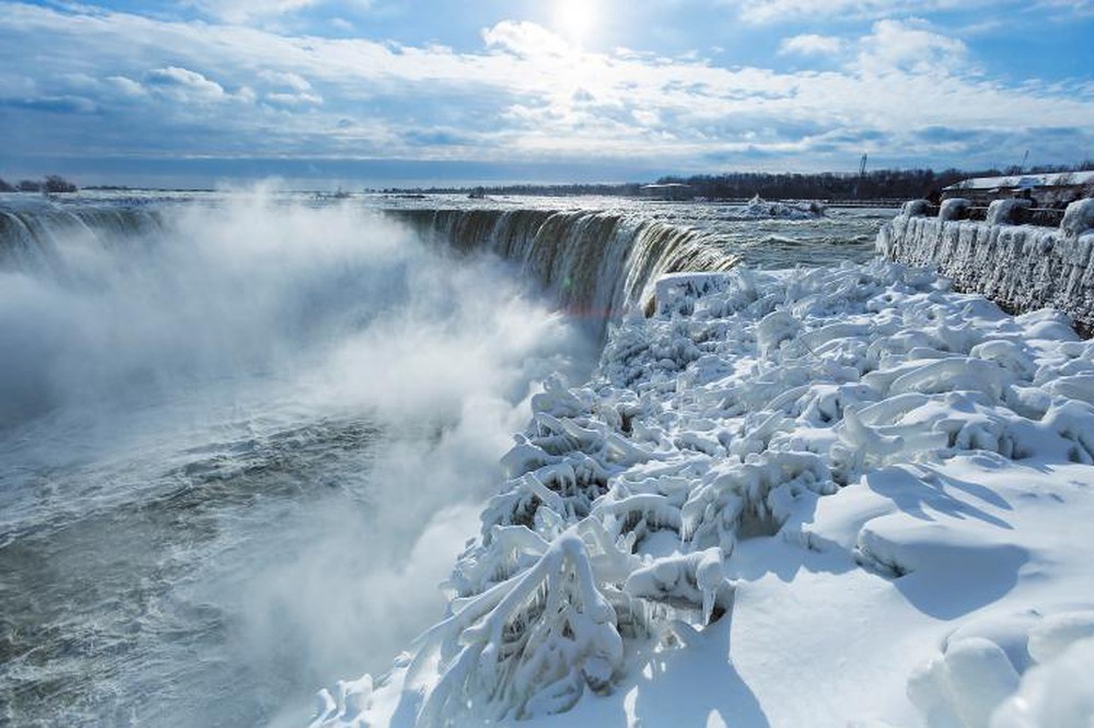 Hình ảnh thác Niagara trong mùa đông