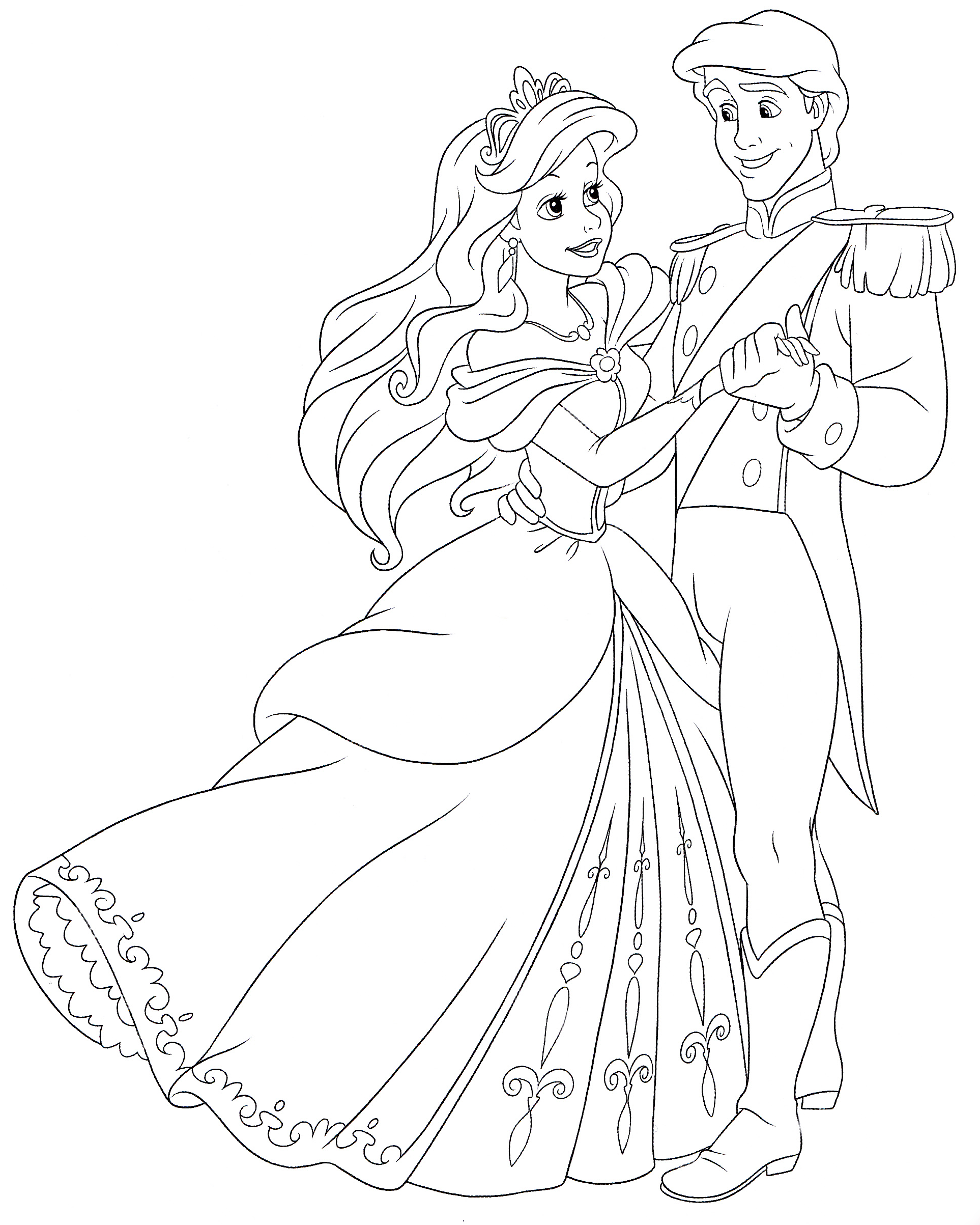Tranh tô màu công chúa Ariel xinh đẹp khiêu vũ cùng hoàng tử