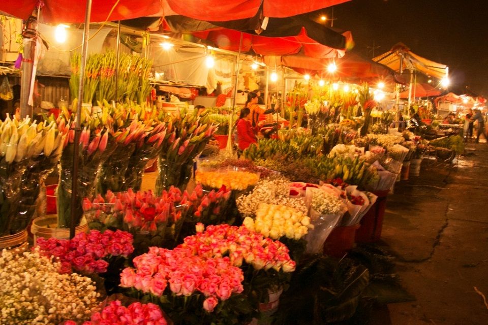 Hình ảnh chợ hoa ngày tết