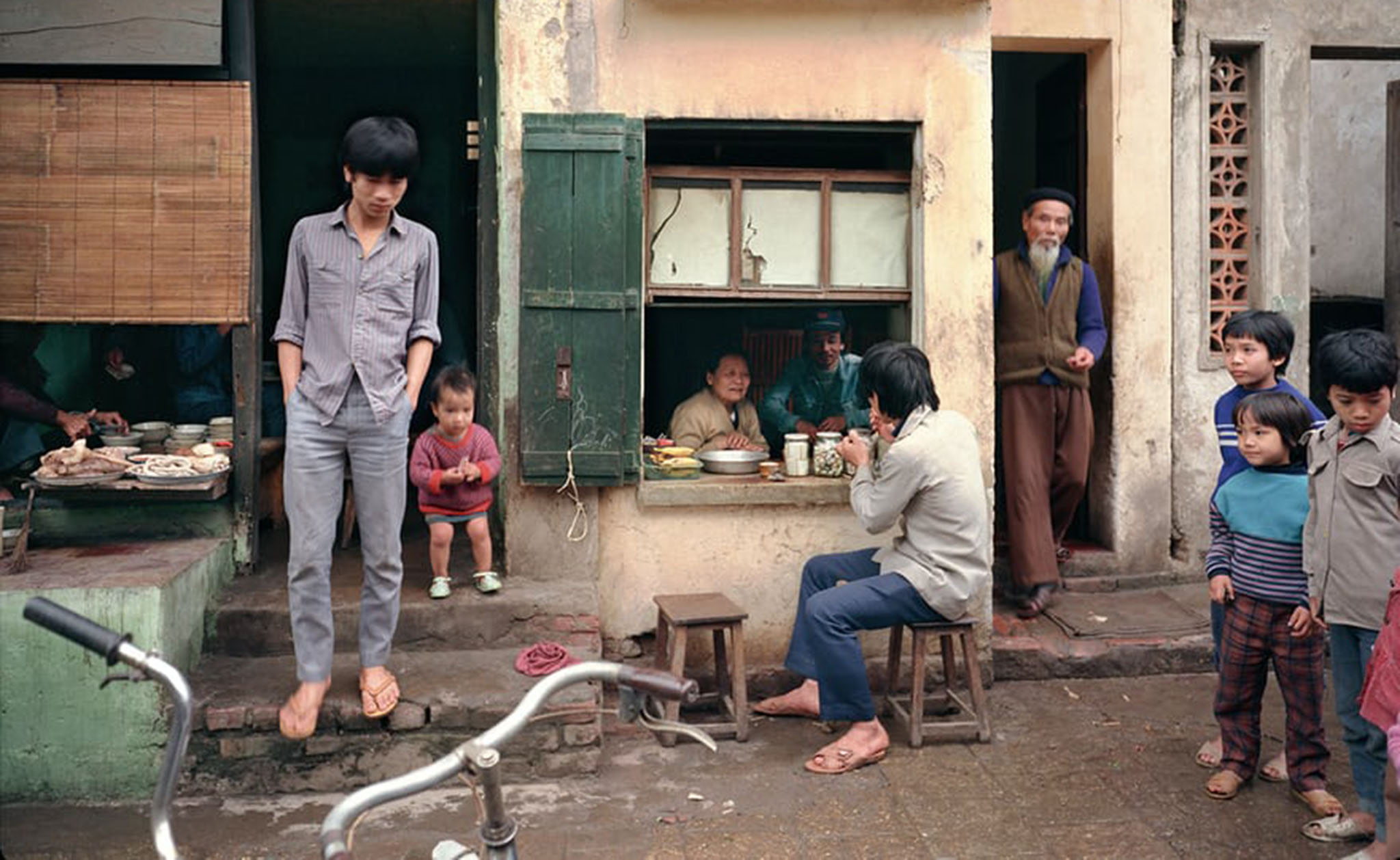 Hình ảnh Hà Nội 36 phố phường 30 năm kể từ sau chiến tranh 1985-2015