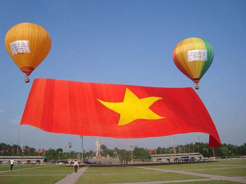 Hình ảnh lá cờ Việt Nam rất lớn