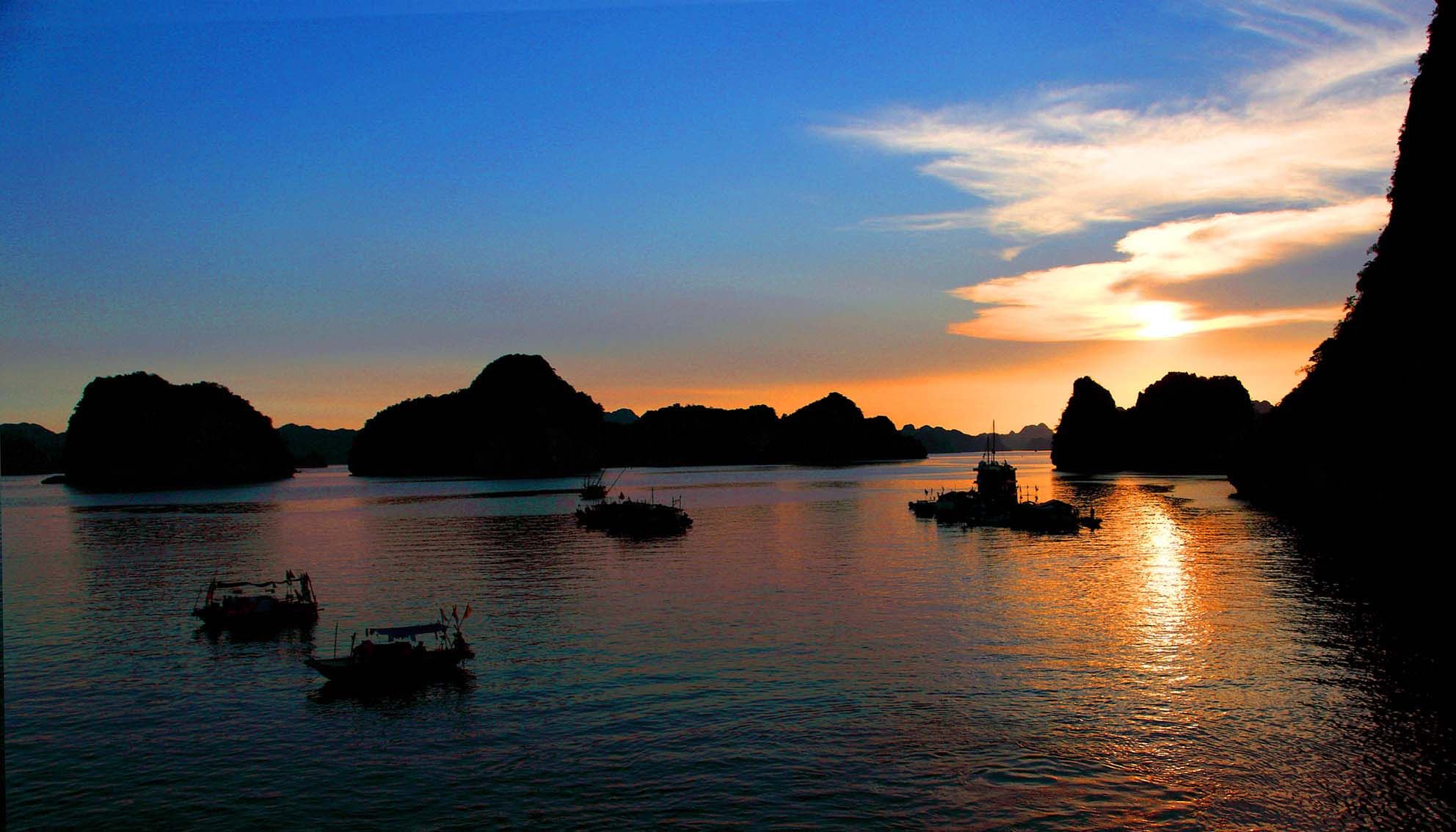 Hình ảnh vịnh Hạ Long tuyệt đẹp