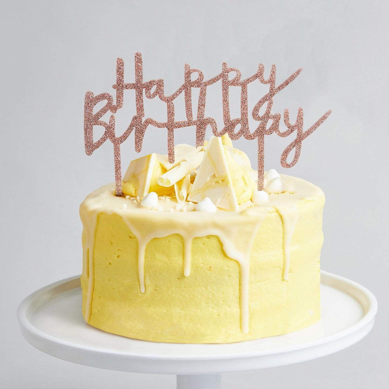 Hình ảnh bánh sinh nhật tông vàng